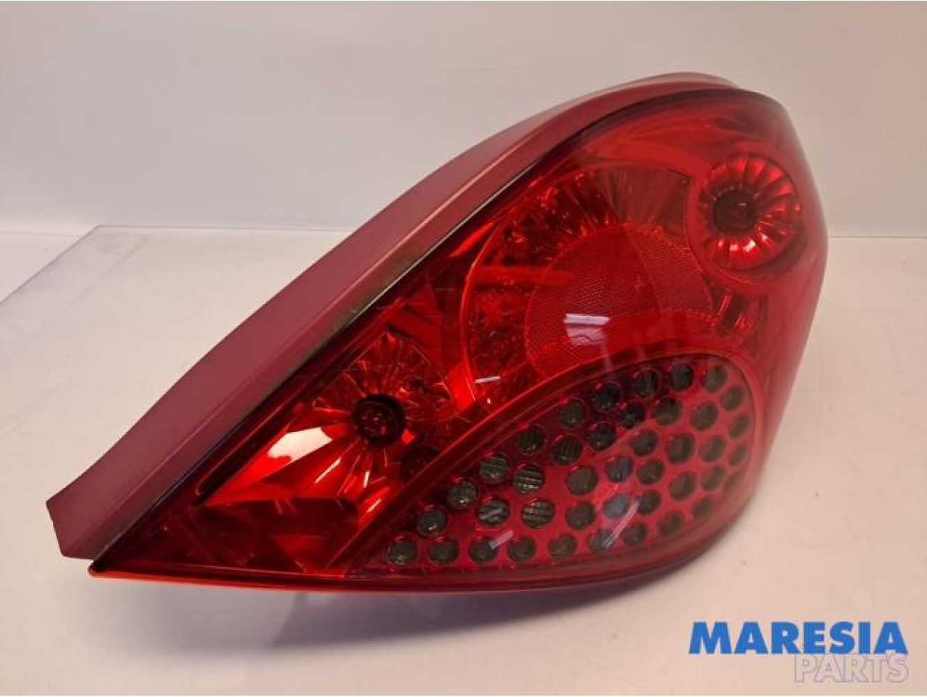 Peugeot - 207 - Taillight, right
