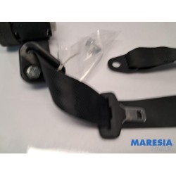 Fiat - 500 - Rear seatbelt, left