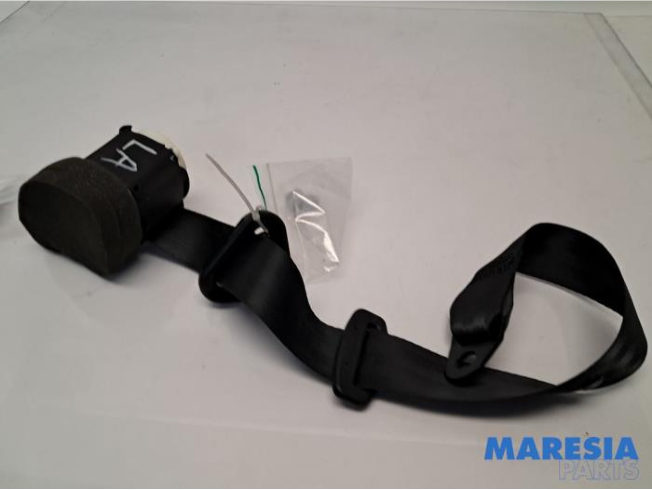 Fiat - 500 - Rear seatbelt, left