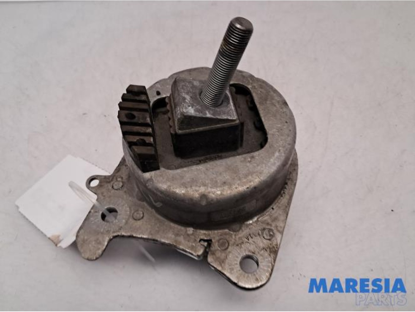Alfa Romeo - Giulia - Engine mount