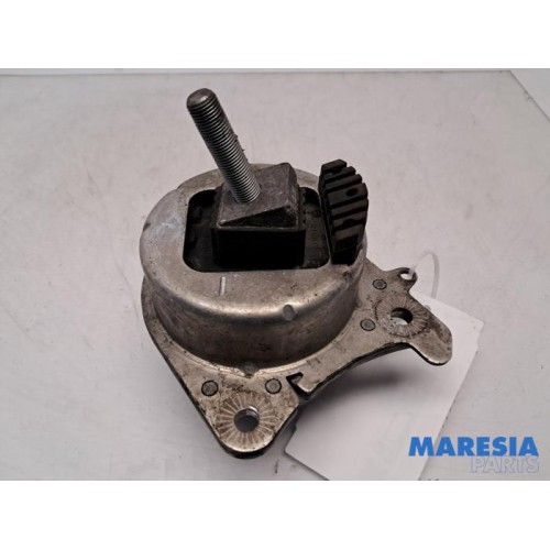 Alfa Romeo - Giulia - Engine mount