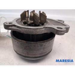 Renault - Megane - Additional water pump