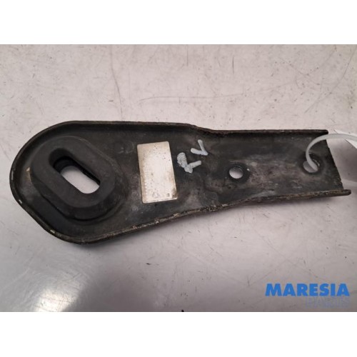 Alfa Romeo - Giulia - Support (miscellaneous)