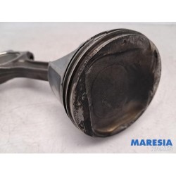 Renault - Megane - Connecting rod