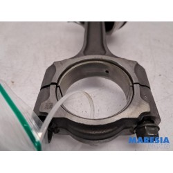 Renault - Megane - Connecting rod
