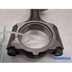 Renault - Megane - Connecting rod