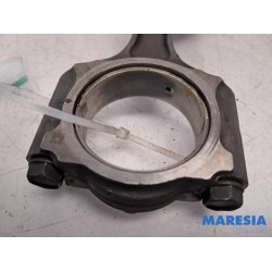 Renault - Megane - Connecting rod