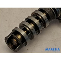 Renault - Megane - Camshaft adjuster