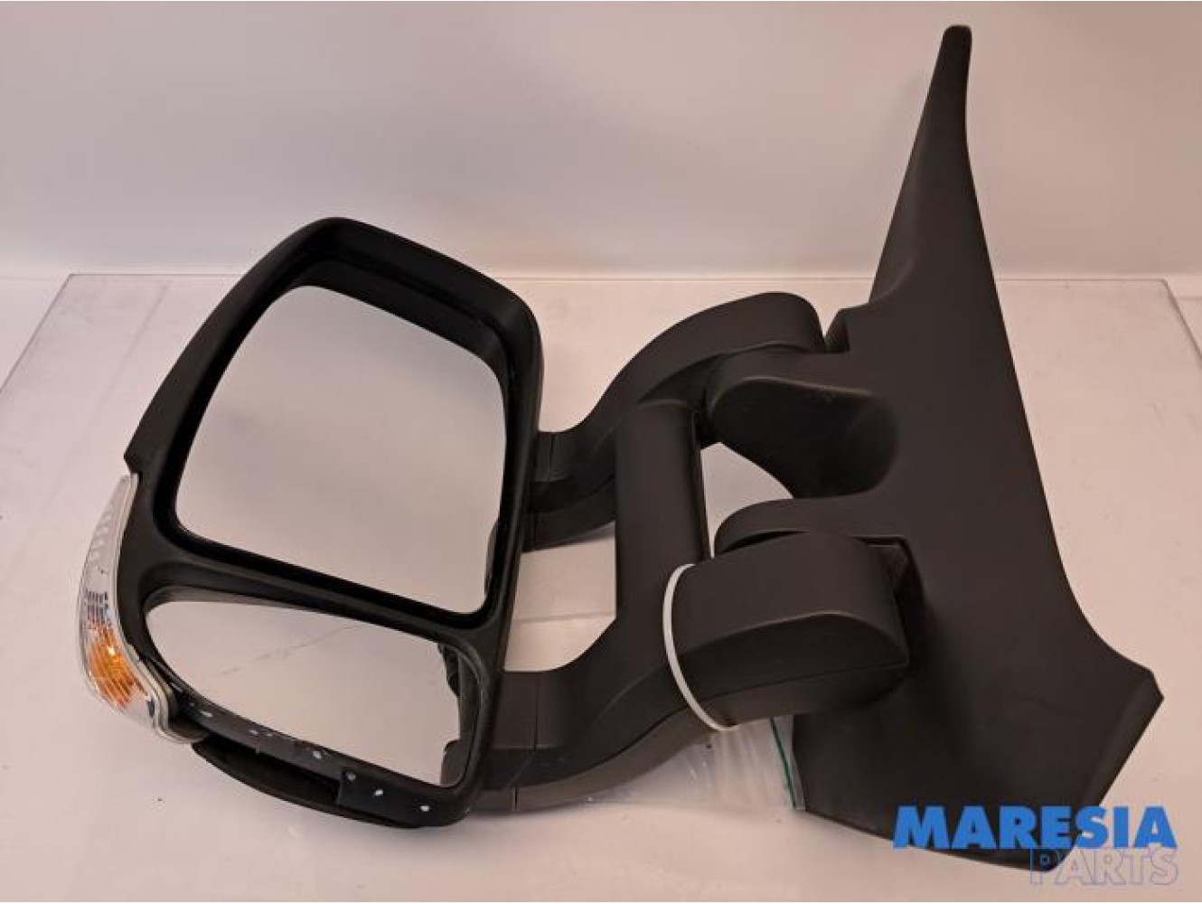 Renault - Master - Wing mirror, left