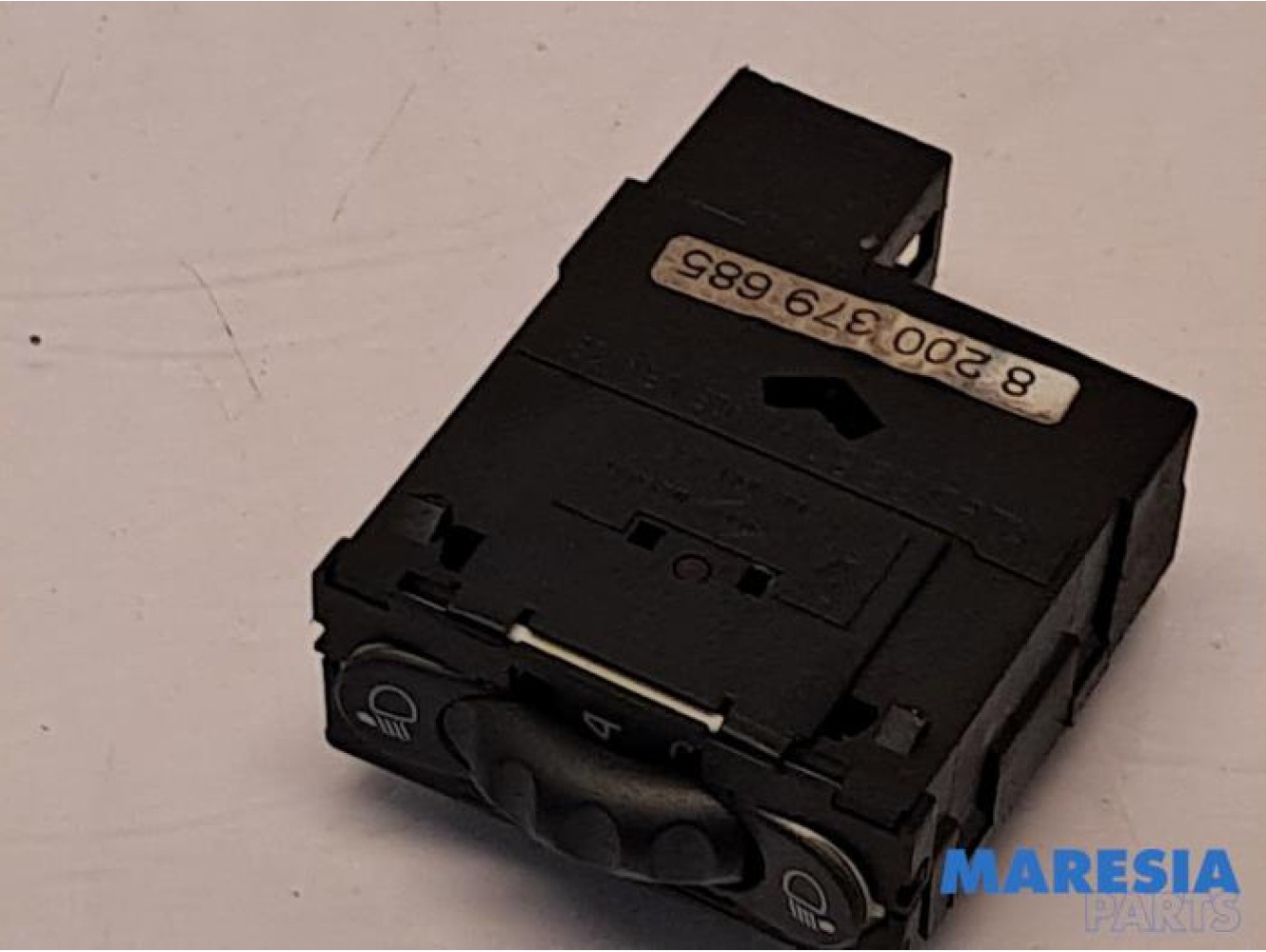 Renault - Master - AIH headlight switch