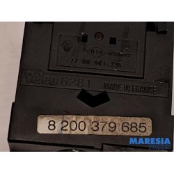 Renault - Master - AIH headlight switch