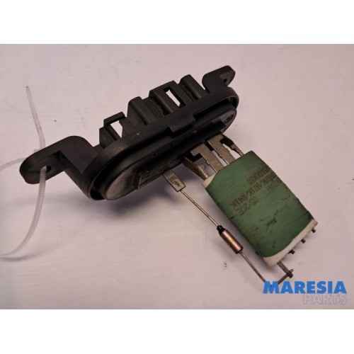 Renault - Master - Heater resistor