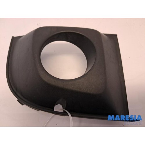 Fiat - 500 - Fog light cover plate, right