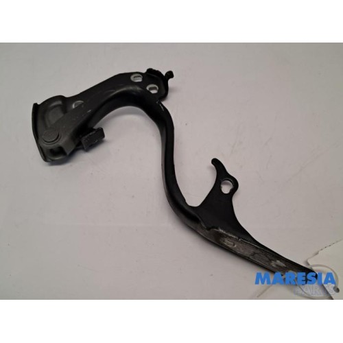 Fiat - 500 - Bonnet Hinge