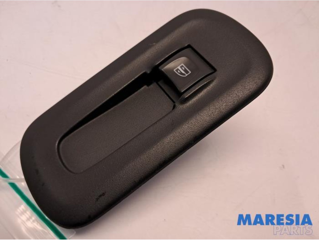 Renault - Master - Electric window switch
