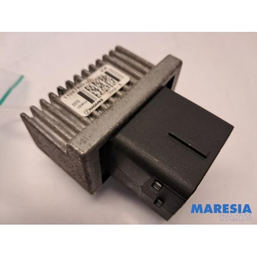 Renault - Master - Glow plug relay