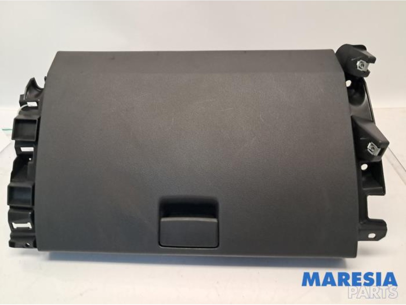 Renault - Master - Glovebox