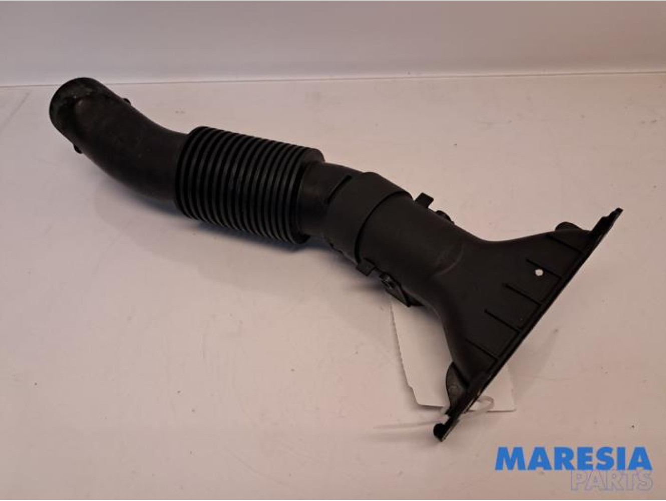 Citroen - C4 Grand Picasso - Air intake hose