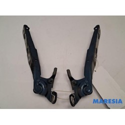 Citroen - C4 Grand Picasso - Bonnet Hinge