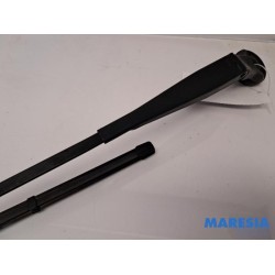 Citroen - C4 Grand Picasso - Front wiper arm