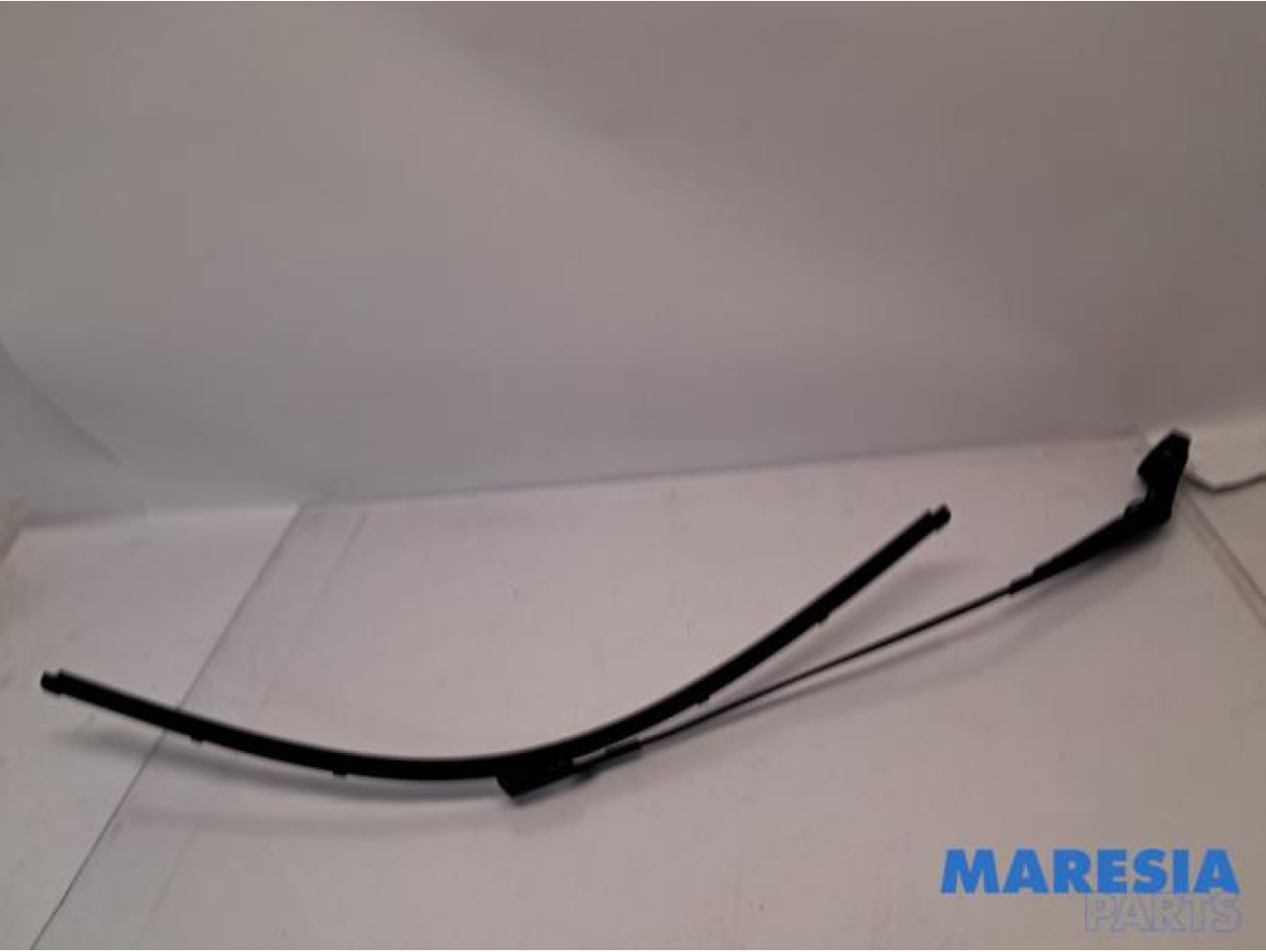 Citroen - C4 Grand Picasso - Front wiper arm