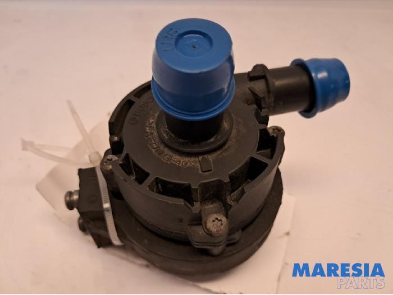 Renault - Master - Additional water pump