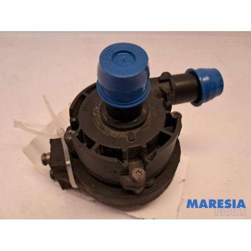Renault - Master - Additional water pump