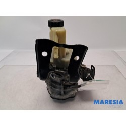 Renault - Master - Power steering pump