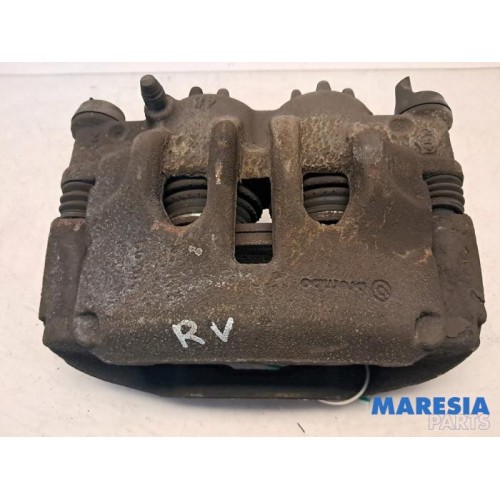 Renault - Master - Front brake calliper, right