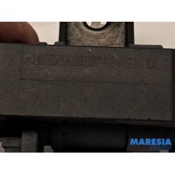 Renault - Master - Vacuum valve