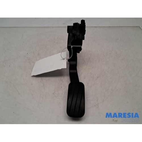 Renault - Master - Gaspedaalpositie Sensor