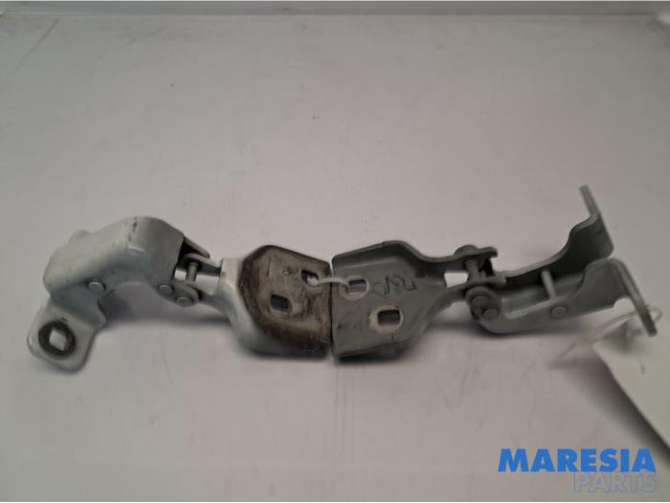 Renault - Master - Front door hinge, right