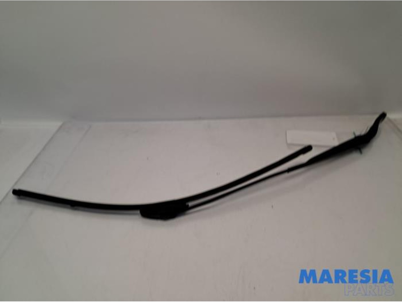 Renault - Master - Front wiper arm