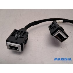 Citroen - C4 Grand Picasso - USB plug