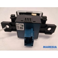 Citroen - C4 Grand Picasso - Parking brake switch