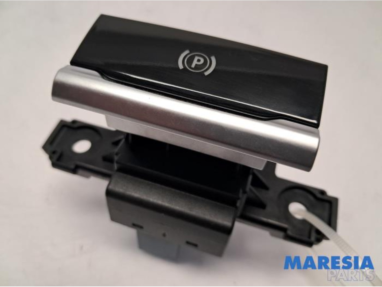 Citroen - C4 Grand Picasso - Parking brake switch