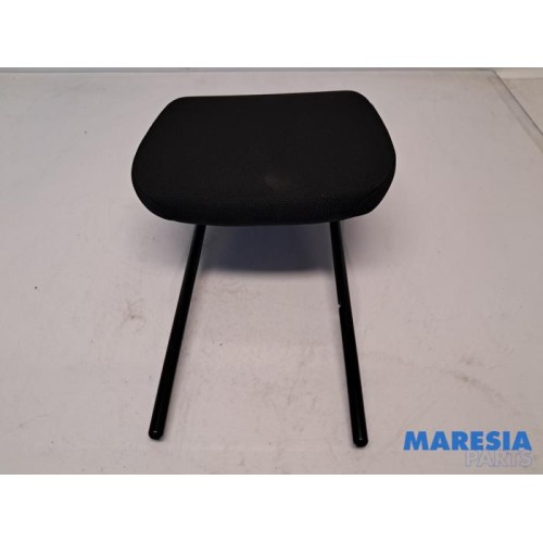 Citroen - C4 Grand Picasso - Headrest