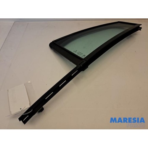 Citroen - C4 Grand Picasso - Rear quarter light, left right