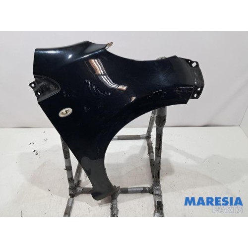 Peugeot - 107 - Front wing, right