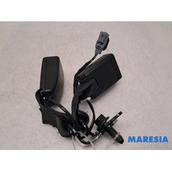 Renault - Clio - Rear seatbelt buckle, left