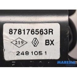 Renault - Clio - Rear seatbelt buckle, left