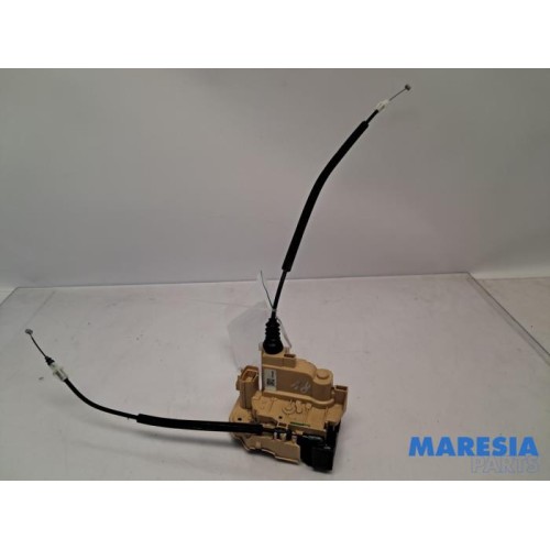 Alfa Romeo - Giulia - Front door lock mechanism 4-door, right