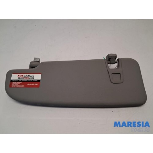 Alfa Romeo - Giulia - Sun visor
