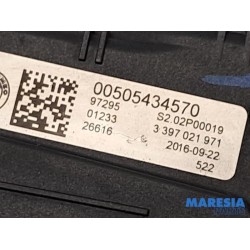 Alfa Romeo - Giulia - Front wiper motor