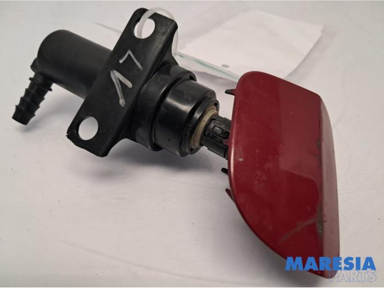 Alfa Romeo - Giulia - Headlight washer