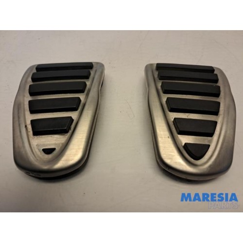 Alfa Romeo - Giulia - Set of pedals