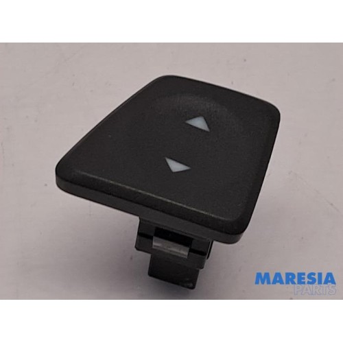 Fiat - 500 - Electric window switch