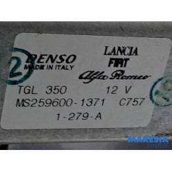 Fiat - 500 - Ruitenwissermotor achter