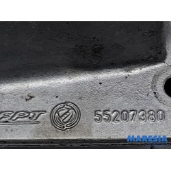 Alfa Romeo - Mito - Engine mount