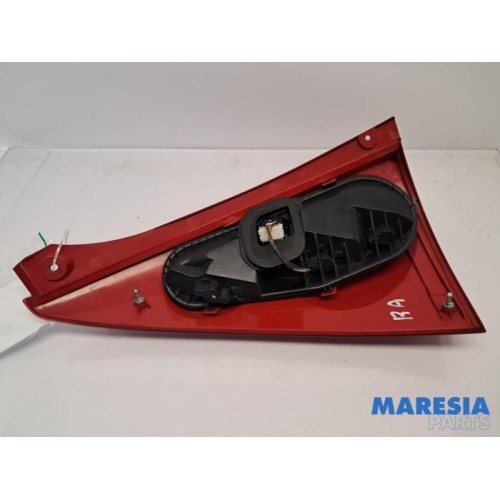 Peugeot - 107 - Taillight, right